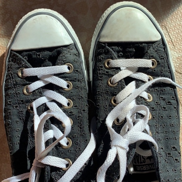 Vintage Black Eyelet Converse All Stars 8 - Picture 2 of 6